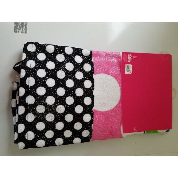 JUSTICE POOLSIDE COOL LETTER E TOWEL 31.5 IN/80 CM X 63 IN/ 160 CM Discontinued - Picture 3 of 4